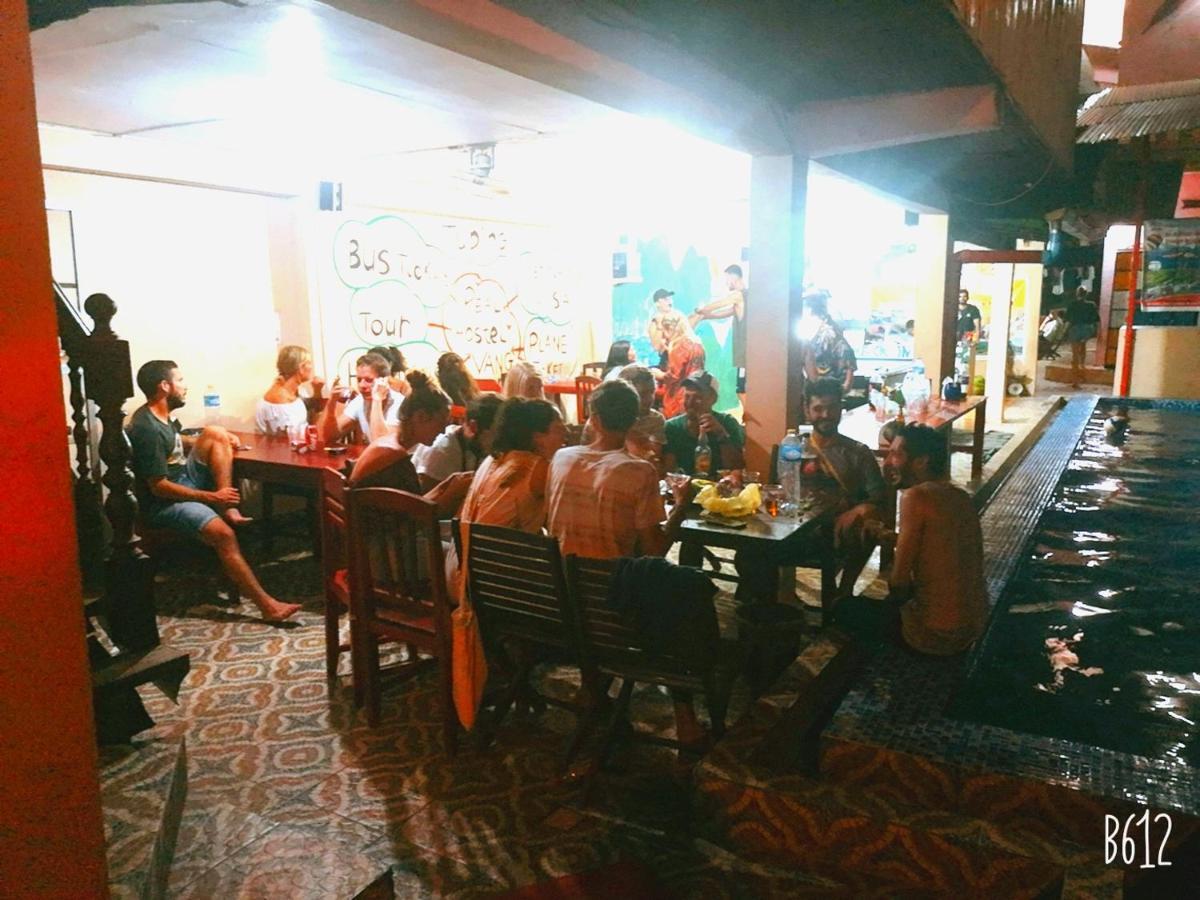 Real Vang Vieng Backpacker Hostel Extérieur photo